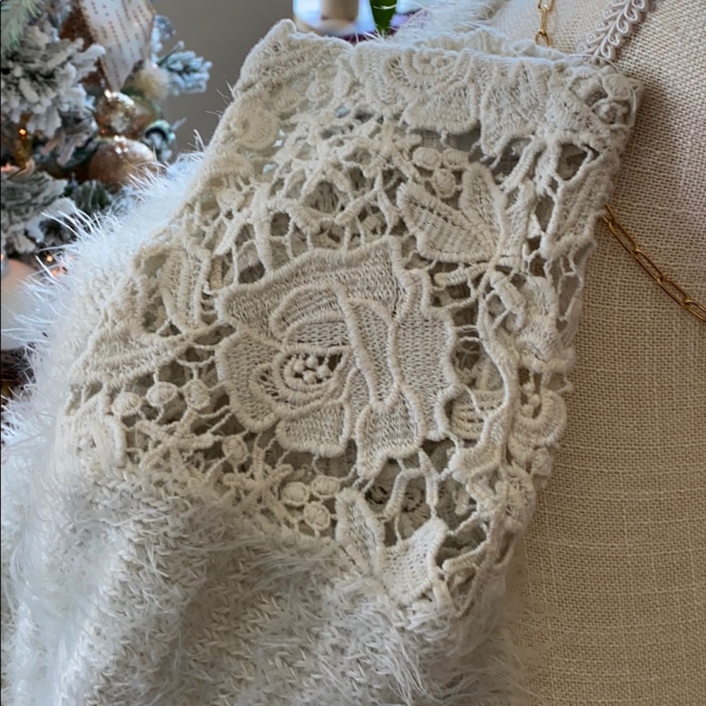 LACE MAMA - Picture 3 of 4